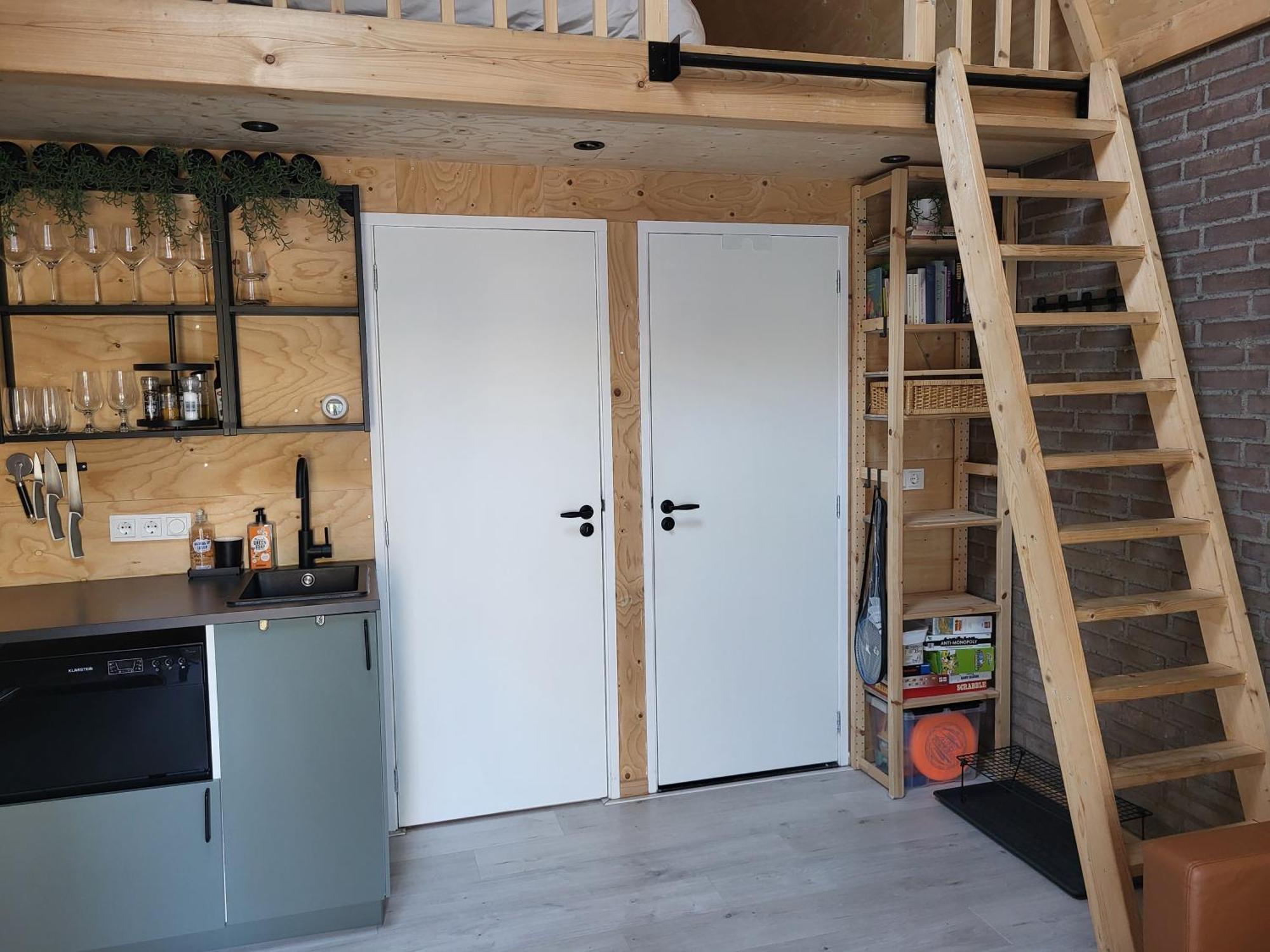 Luxe, sfeervol en ruimtelijk tiny house in het pittoreske Biggekerke Buitenkant foto